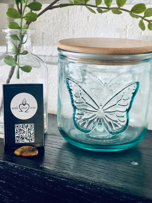 Quarterly Subscription Candle🦋Box - Check out our candles in Reno 